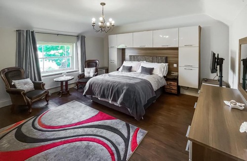 Maltby le Marsh House | Crown House