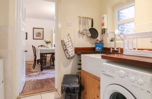 Bradwell-on-Sea Cottage | Curry Farm