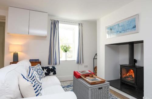 Dwyran House | Cwrt