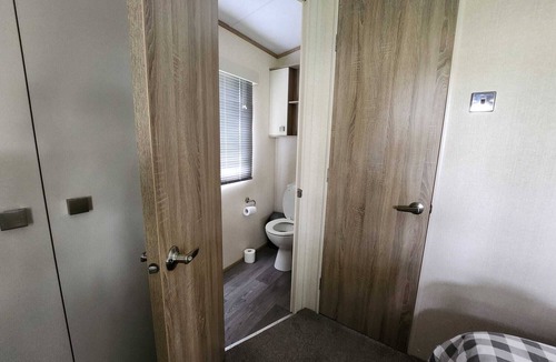 St Margaret's at Cliffe Cabin | D&ashortbreaks-stmargaretsbay-parking