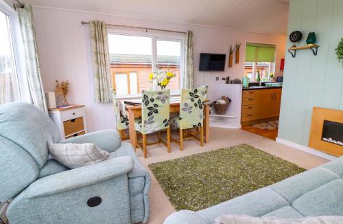 Mullacott House | Daffodil Lodge