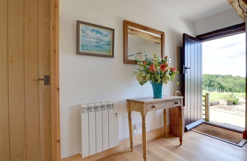 Wadhurst House | Dairy Cottage - Three Bedroom House, Sleeps 5