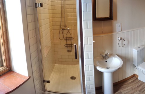 Bossington Bed & Breakfast | Danesbrook B&B ensuite, king, sea view room