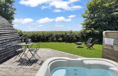 Brayford House | Dartmoor View Log Cabin near North Molton