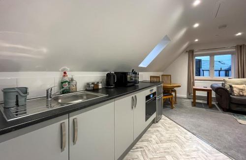 Treuddyn House | Delfryn
