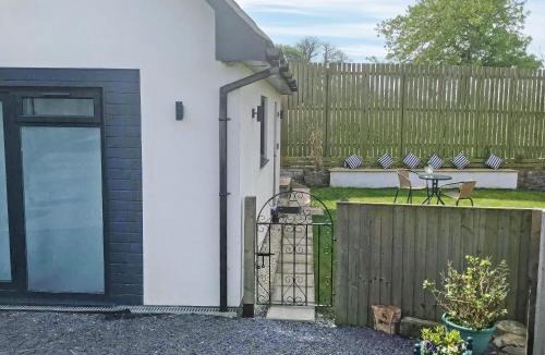 Treuddyn House | Delfryn