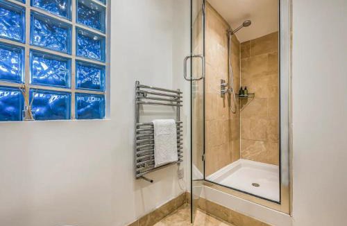 Funtington Apartment | Delightful Studio in West Ashling - Pass the Keys
