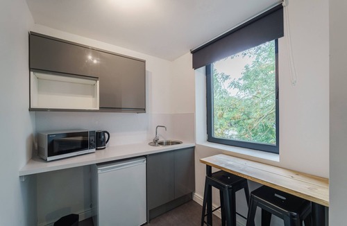 Derby Apartment | Deluxe Studio Apartments