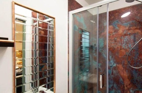 Abbess Roding House | Diesel's Desirable Den, Dogs Welcome, Parking