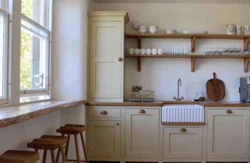 Peebles Apartment | Dilkusha, Peebles