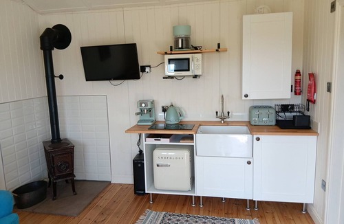 Helston Cabin | Dinky's Den, a beautiful tiny home