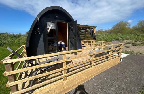 Saint Asaph Other | Dolafon luxury glamping pod 3 with hot tub and bathroom
