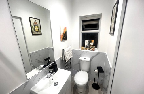 Finchley Apartment | Double Bed private studio in Finchley, North London