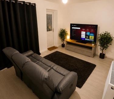 Newark upon Trent House | Double Room Stay