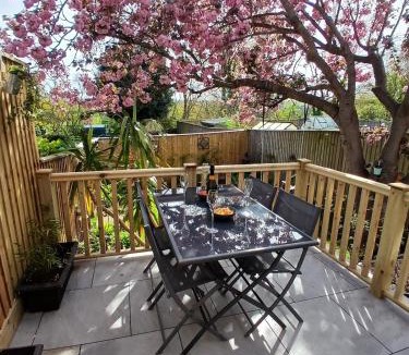 Blandford Saint Mary House | Down by the Riverside