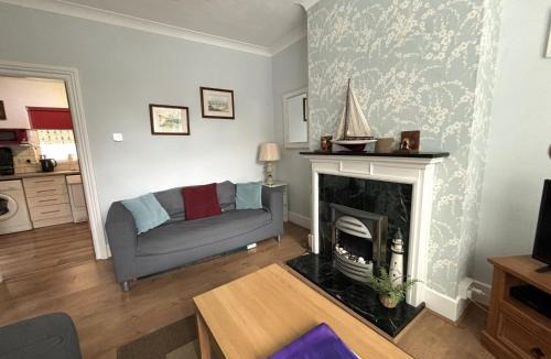 Meads House | Downs Gate Cottage