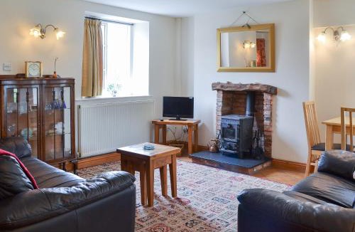 Potter Brompton House | Dragon Fly Cottage