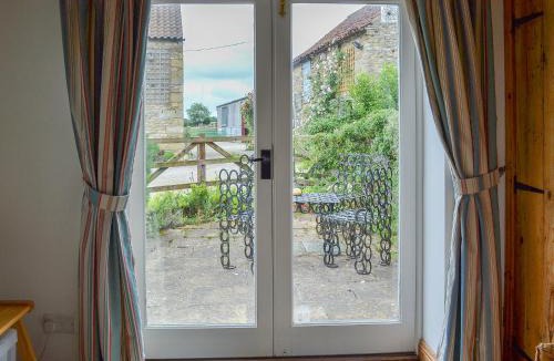 Potter Brompton House | Dragon Fly Cottage