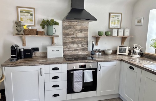 Chard Cottage | Drovers Run - sleeps 2 guests in 1 bedroom