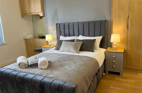Oldham Apartment | Duplex Apartment in Greater Manchester