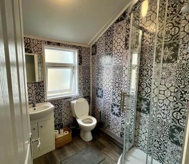 Fishponds Apartment | DVM escape Flat 2