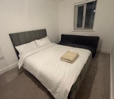 Newport Bed & Breakfast | Dzingai Home