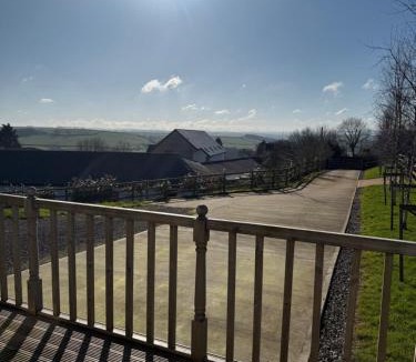 Worlington House | Eastington