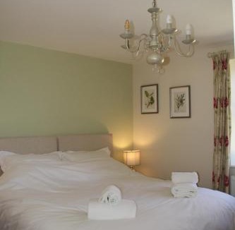 Kingswear Bed & Breakfast | Ebberley Escapes