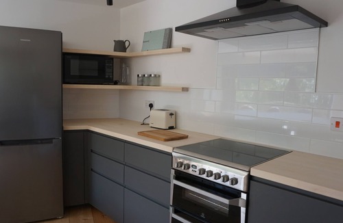 Hele House | Echium Heights, 4 bed retreat, secluded with views