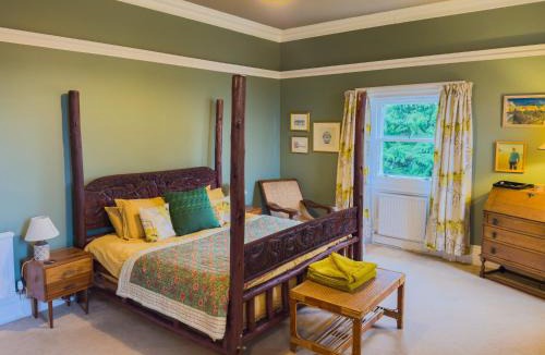 Wetheral House | Eden Mount, Wetheral, characteful, spacious home overlooking village green, close to M6