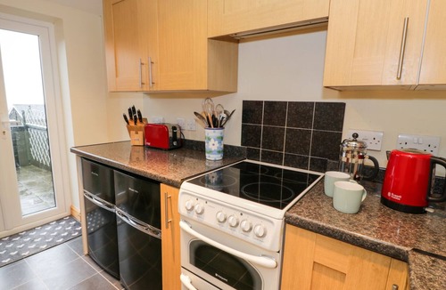 Harlech Cottage | EDRYDD, pet friendly, character holiday cottage in Harlech