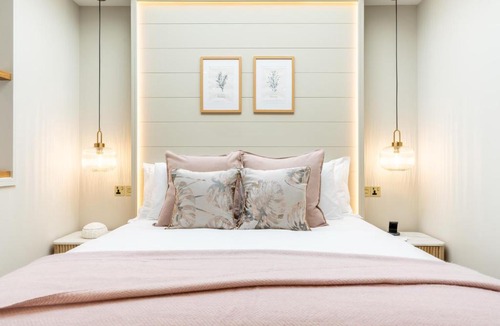 Middlezoy Hotel | Elements Suites