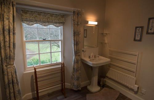 Walkerburn House | Elibank House B&B