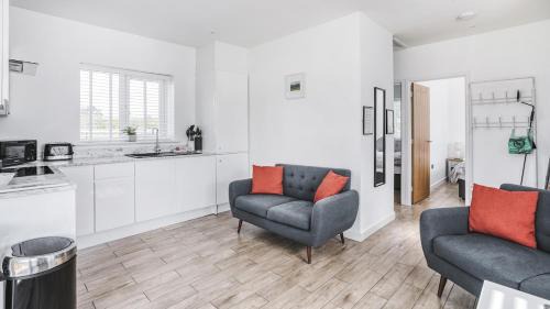 Radbourne House | Elm Lodge