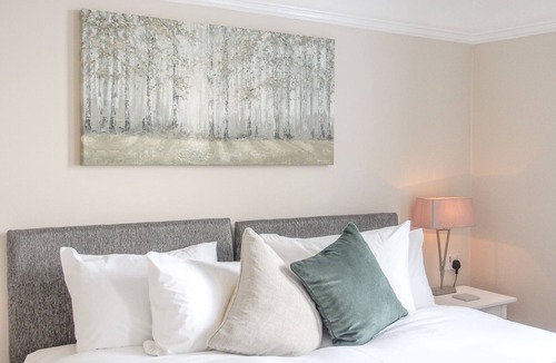 Acocks Green Bed & Breakfast | Elmdon Lodge