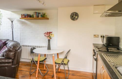 Tunstead House | End Retreat