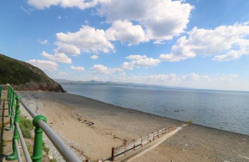 Criccieth House | Enfys