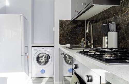 The Westside Apartment | Entire 2 bed Birmingham city centre apartment UK 🇬🇧