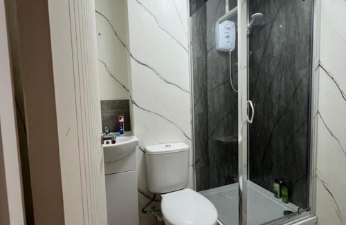 Kettering Apartment | Entire Central Kettering 1 Bedroom Apartment