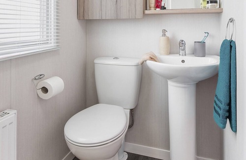 Cockburnspath House | Essential Clover Caravan (Sleeps 4, Dog Friendly)
