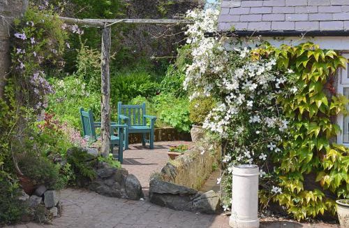 Chathill House | Etive Cottage