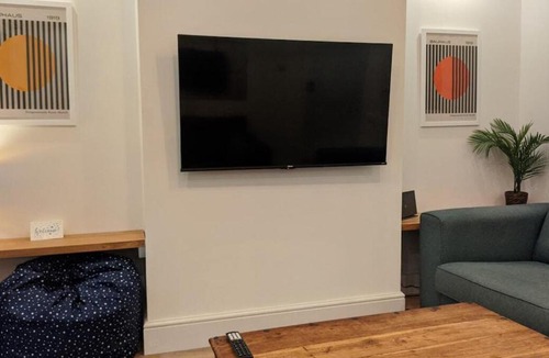 Exeter House | Evelyn House