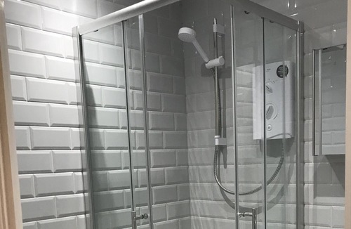 East Haddon Apartment | Exciting new Studio apartment - compact, modern, comfortable