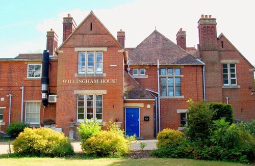 Willingham Apartment | Executive Ensuite With Bath and Countryside View