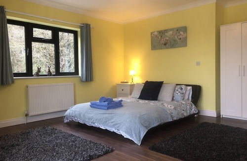 Bury St Edmunds Cottage | Executive Spacious Log Cabin - Adults Only