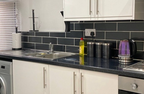 Bridgend Condo | Executive Style 2 Bed Flat in Bridgend F2