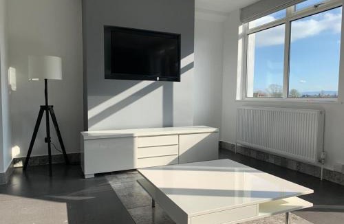 Moffat Apartment | Exeter City Centre