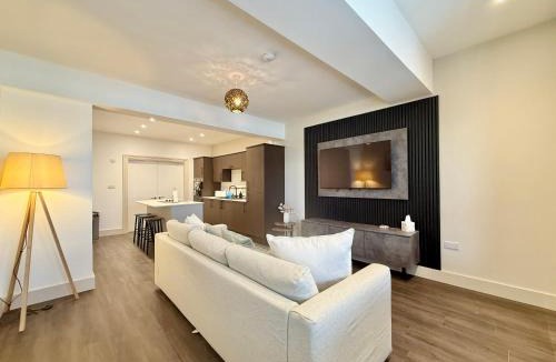 Waterloo Apartment | Fabulous Luxury Two Bedroom Duplex Apartment