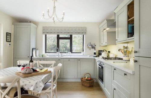 Moreton-in-Marsh House | Fairfields