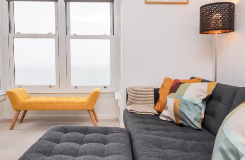 Sandgate Apartment | Fairlight View